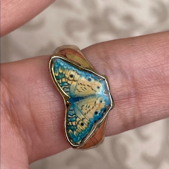Gold Tone Butterfly Statement Ring with Blue and Cream Enamel - Picture 4 of 4